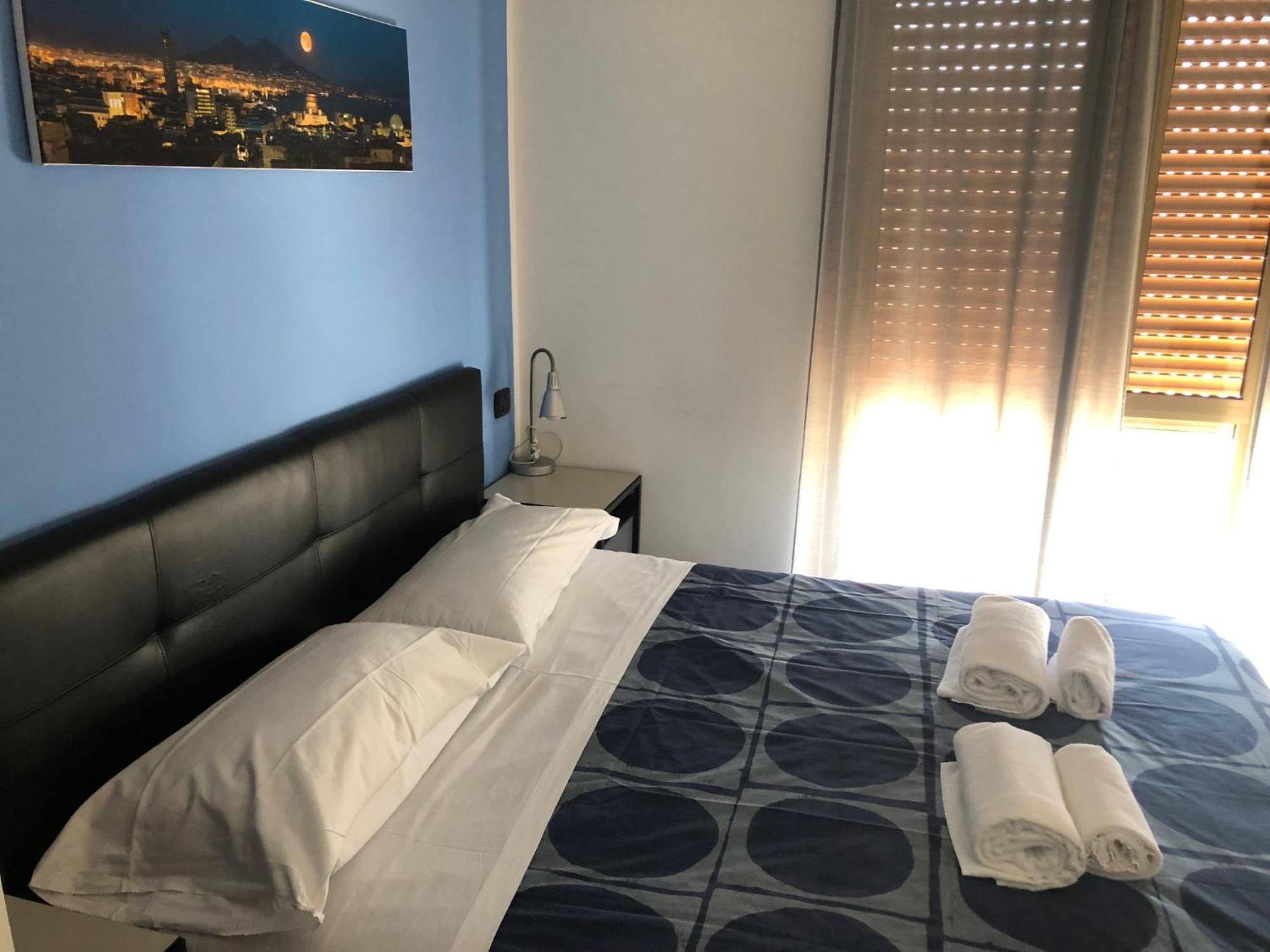 Marina Sky 8 Hotel Nápoly Kültér fotó